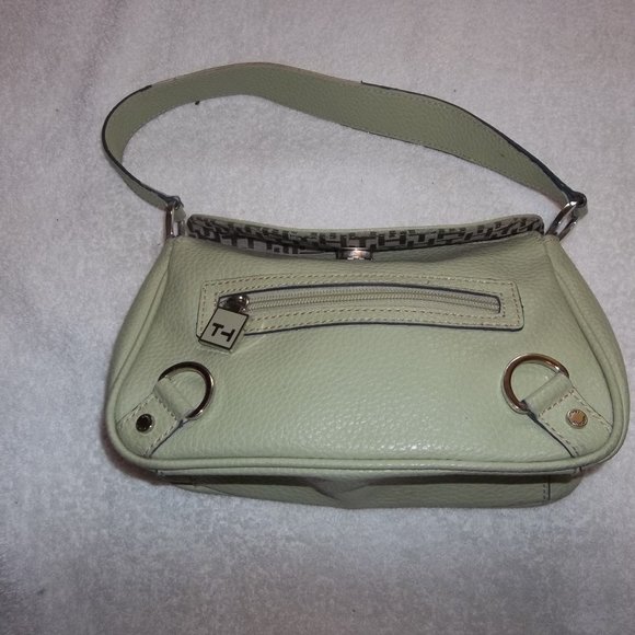 Small Tommy Hilfiger bag - Picture 4 of 4